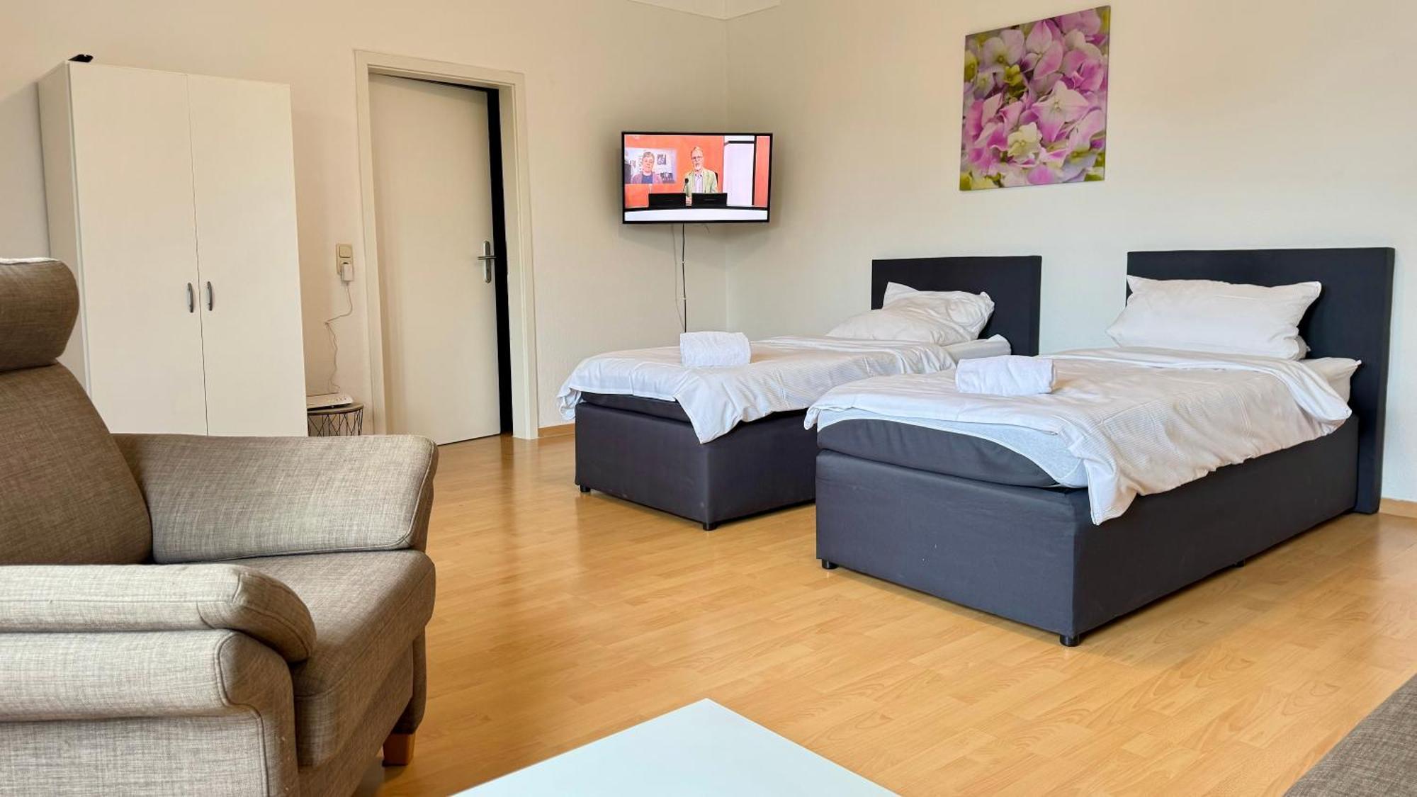 Apartments Im Herzen Von Neumuenster Innenstadt & Hbf Fusslaeufig, Mit Privatparkplatz מראה חיצוני תמונה