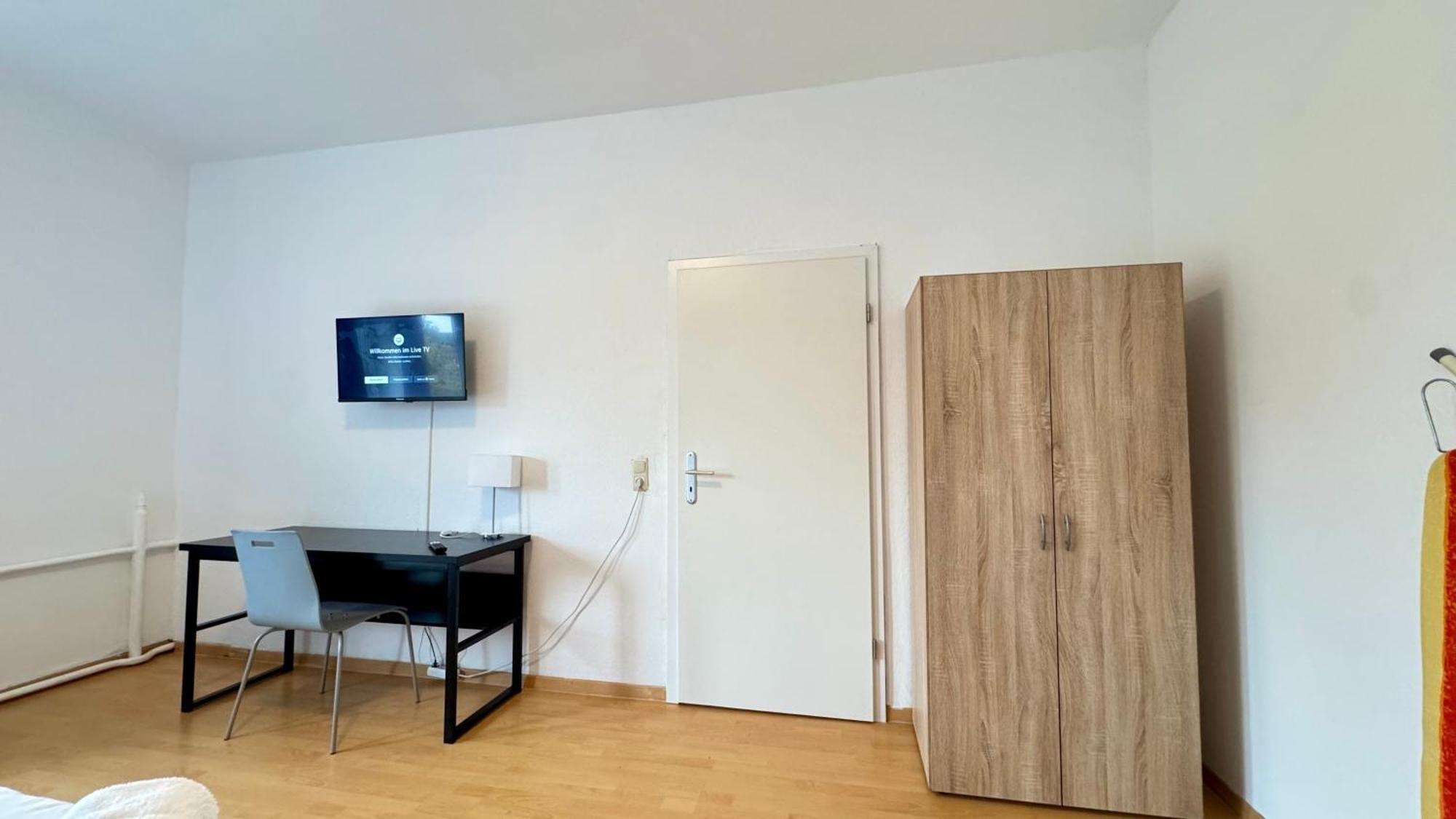Apartments Im Herzen Von Neumuenster Innenstadt & Hbf Fusslaeufig, Mit Privatparkplatz מראה חיצוני תמונה