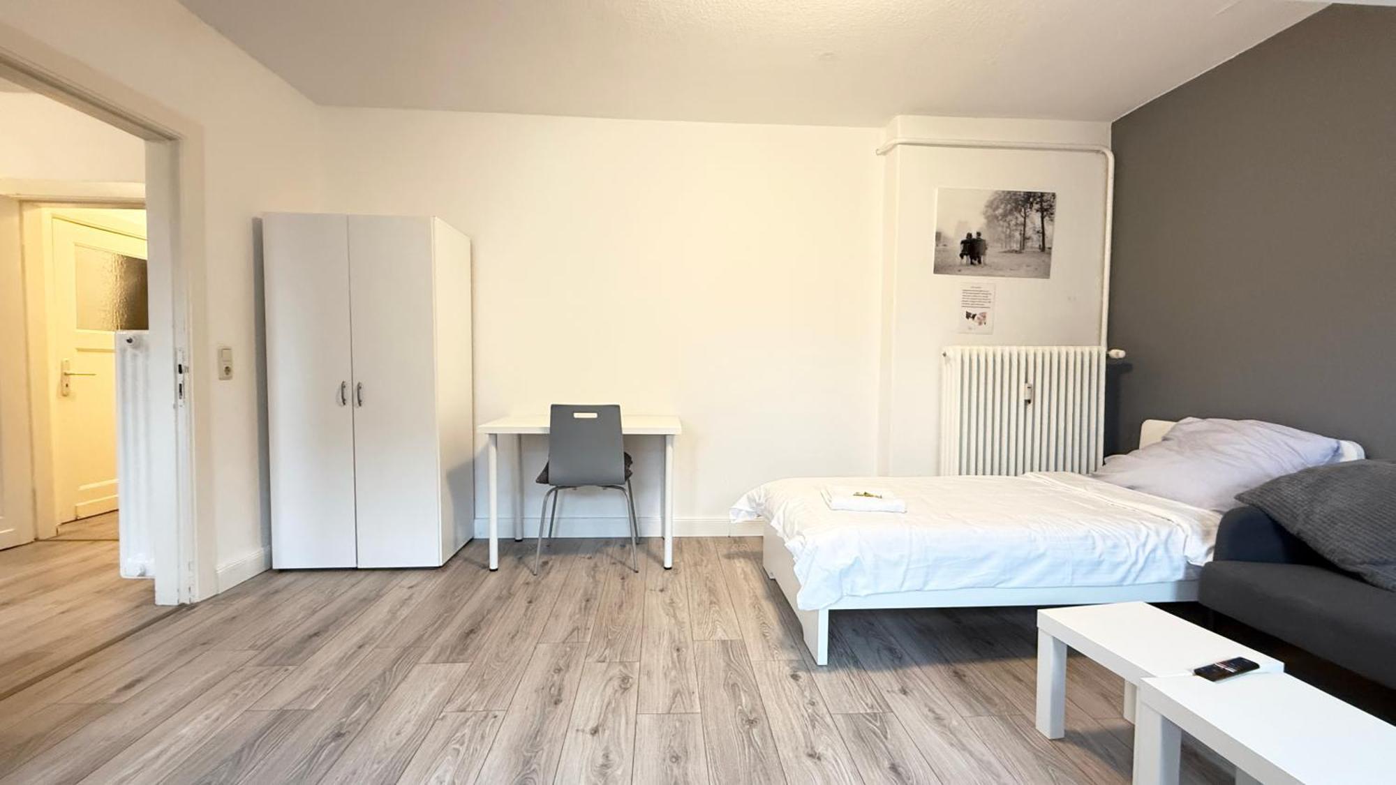 Apartments Im Herzen Von Neumuenster Innenstadt & Hbf Fusslaeufig, Mit Privatparkplatz מראה חיצוני תמונה