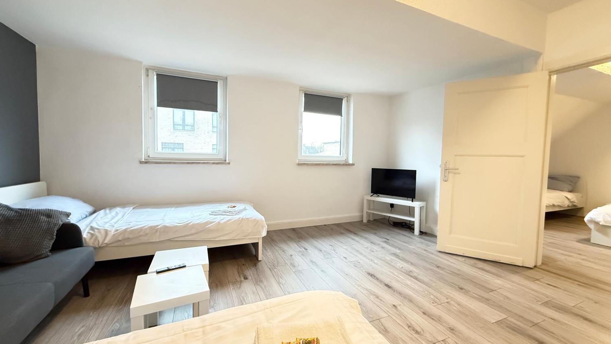 Apartments Im Herzen Von Neumuenster Innenstadt & Hbf Fusslaeufig, Mit Privatparkplatz מראה חיצוני תמונה